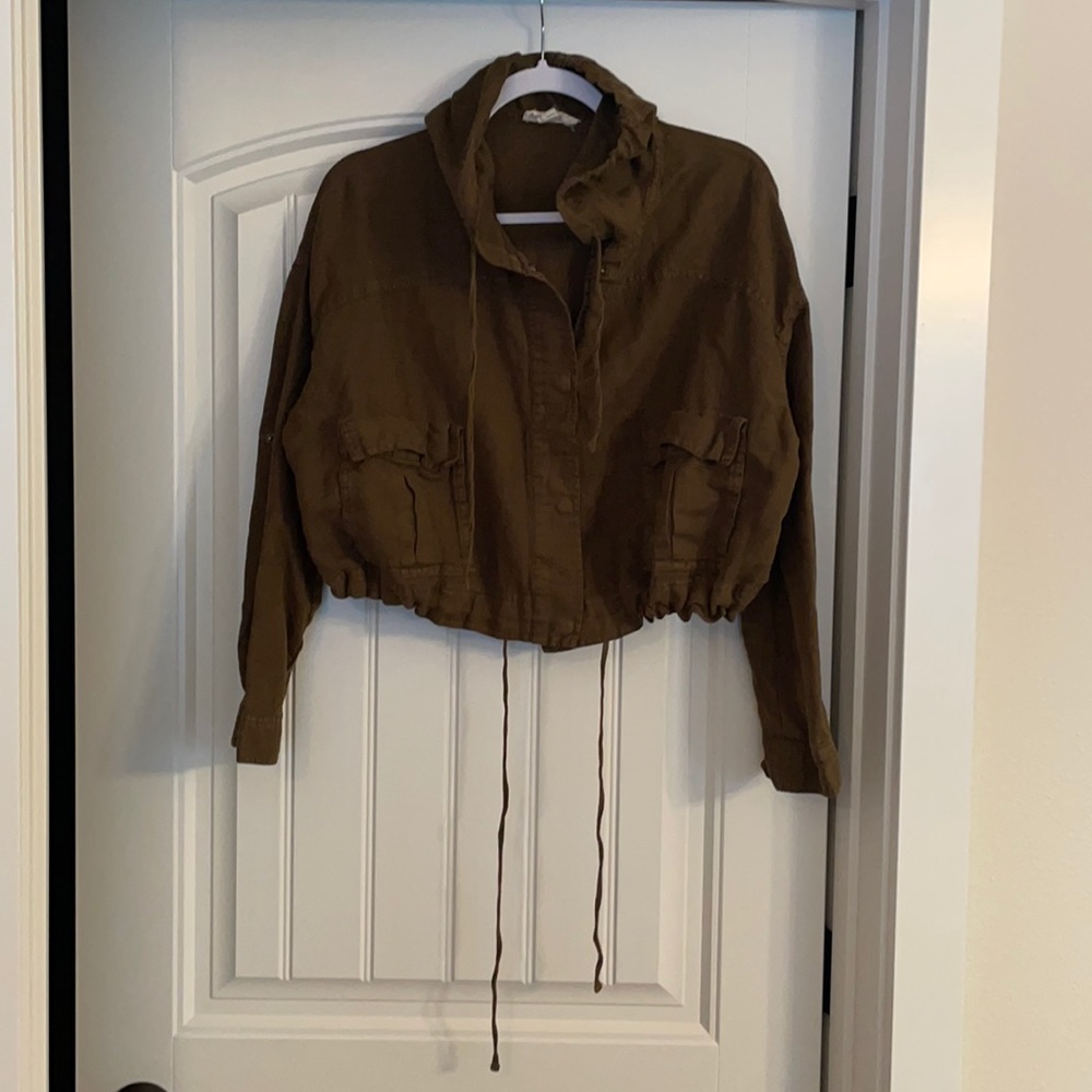 Olive green cropped layering jacket
